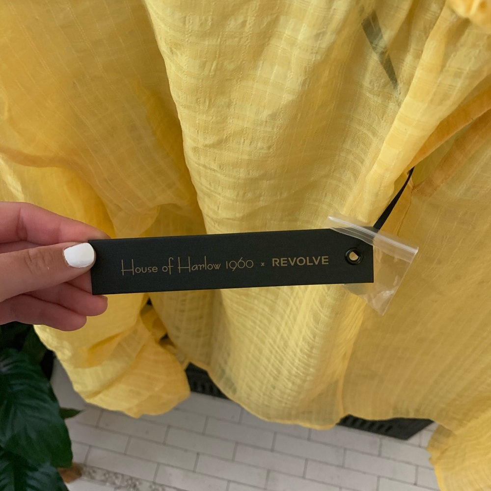 Yellow blouse - Picture 8 of 8
